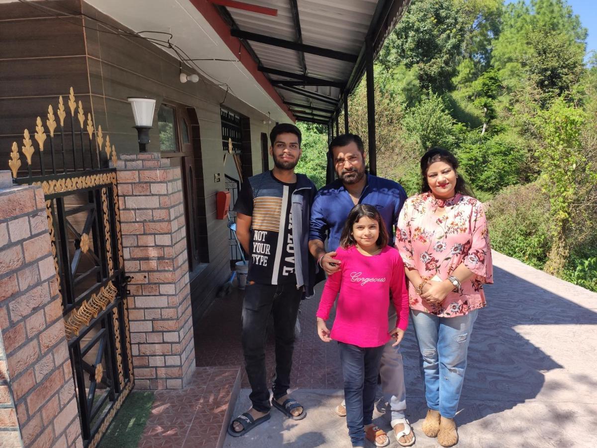 The Asgard Kasauli Bed and Breakfast Εξωτερικό φωτογραφία